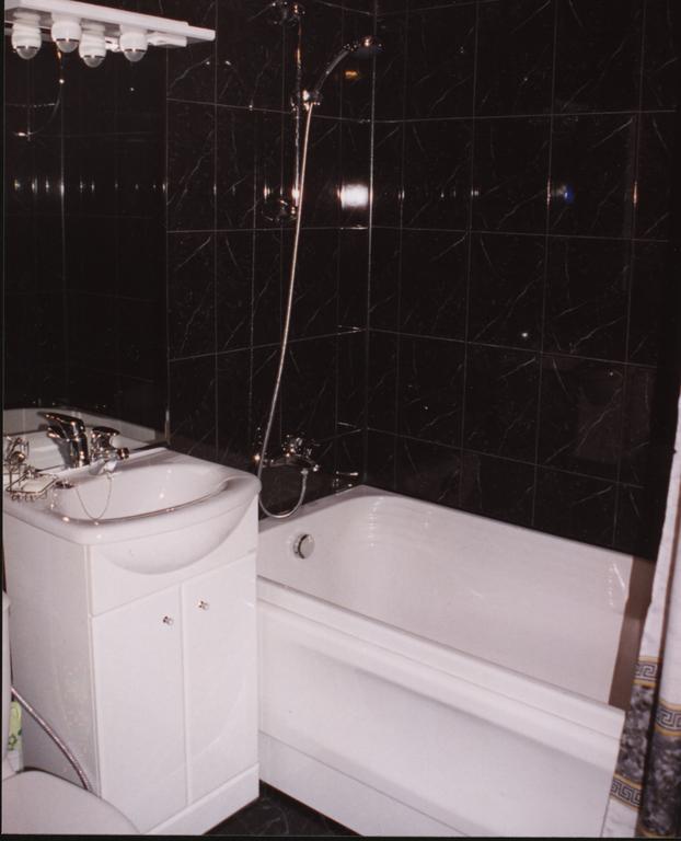 كييف Hotel Service Predslava On Antonovicha Street الغرفة الصورة